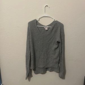 Gray sweatshirt for if it were me